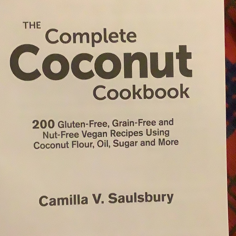 The complete coconut cookbook, in great shape. - Picture 4 of 10